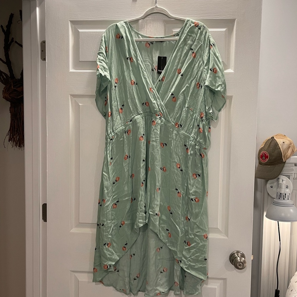 Mint green goddess